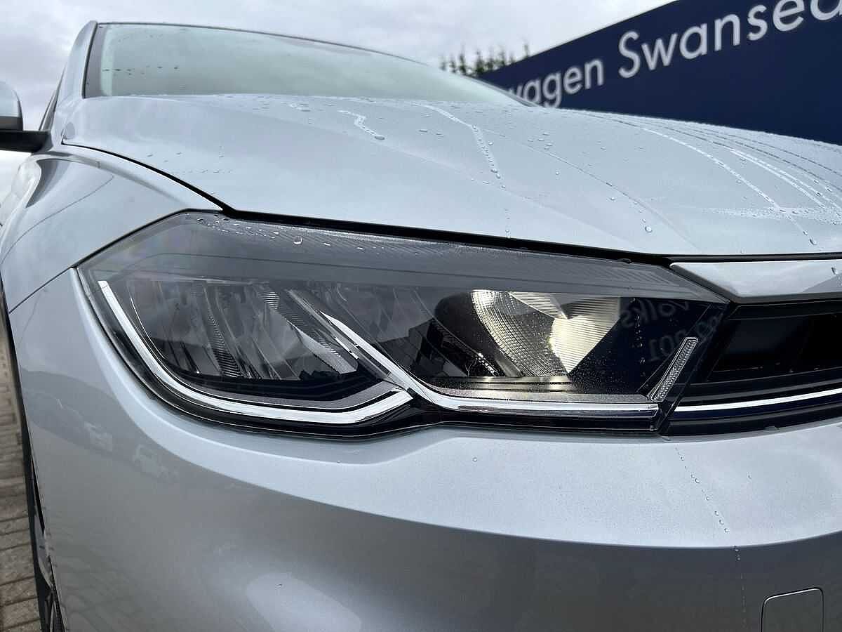 Volkswagen Polo 1.0 TSI (95ps) Match DSG + PARKING SENSORS