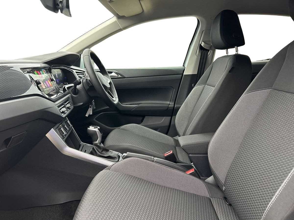 Volkswagen Polo 1.0 TSI (95ps) Match DSG + PARKING SENSORS