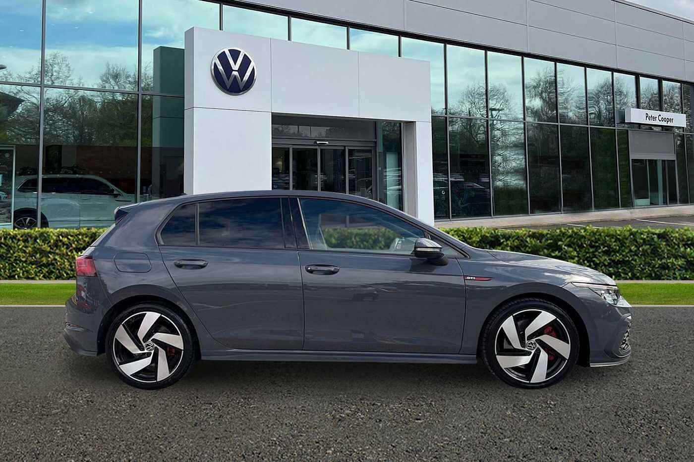 Volkswagen Golf GTI