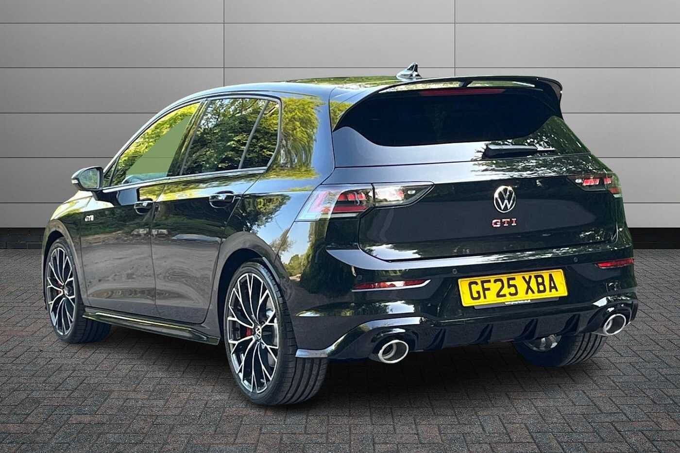 Volkswagen Golf 2.0 TSI GTI Clubsport Hatchback 5dr Petrol DSG Euro 6 (s/s) (300 ps)