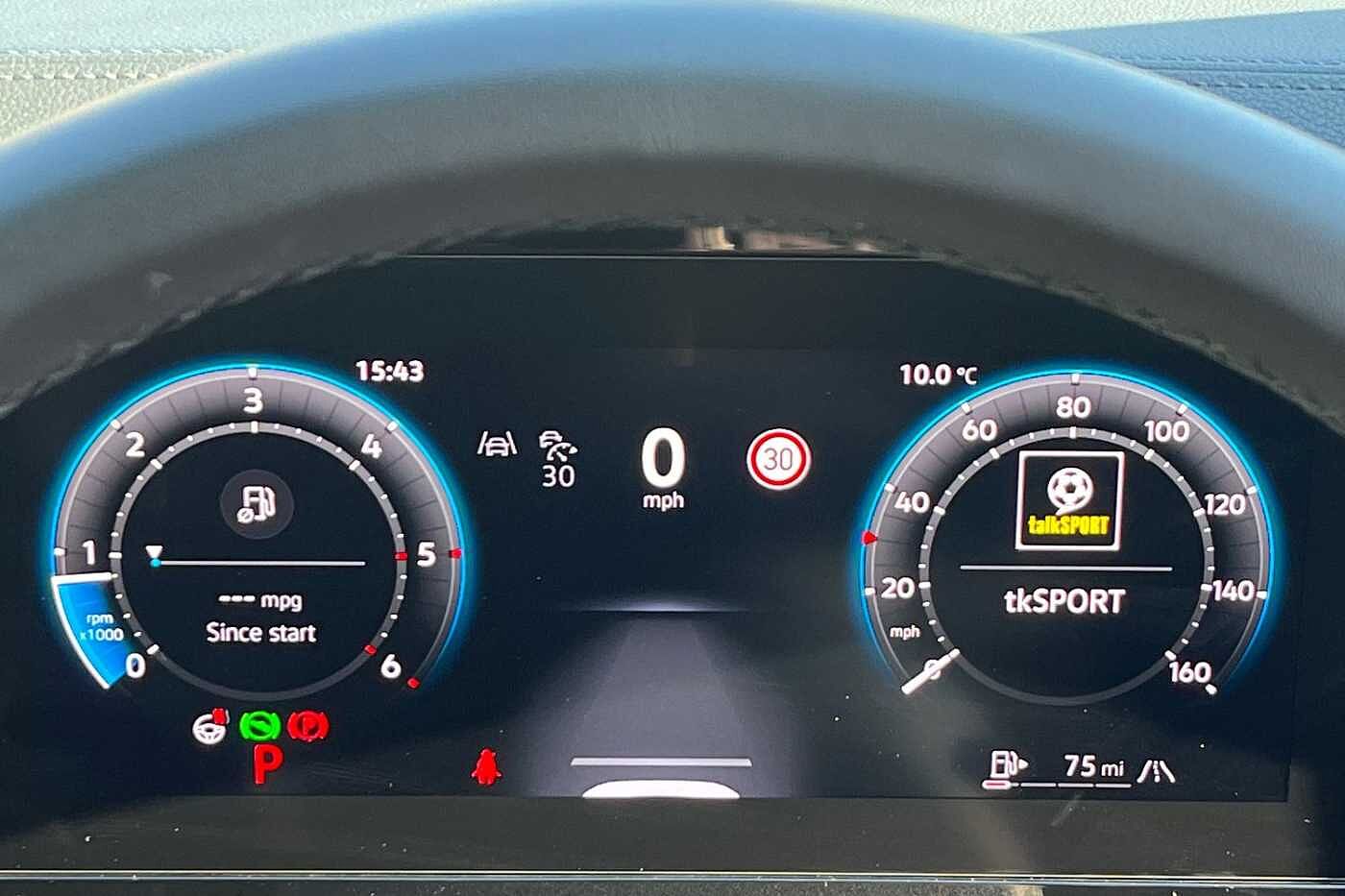 Volkswagen Tiguan 2.0 TDI R-Line SUV 5dr Diesel DSG Euro 6 (s/s) (150 ps)