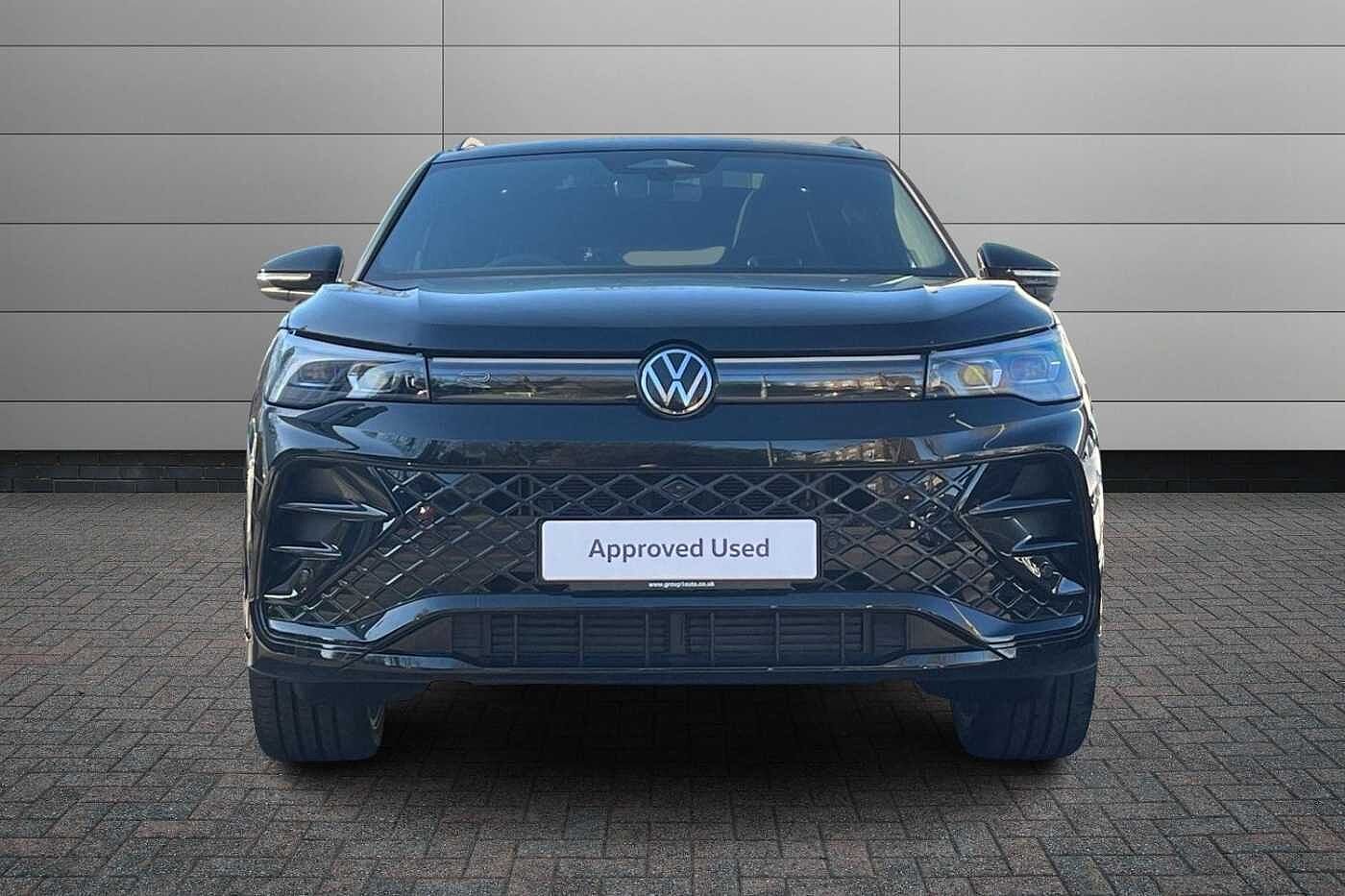 Volkswagen Tiguan 2.0 TDI R-Line SUV 5dr Diesel DSG Euro 6 (s/s) (150 ps)