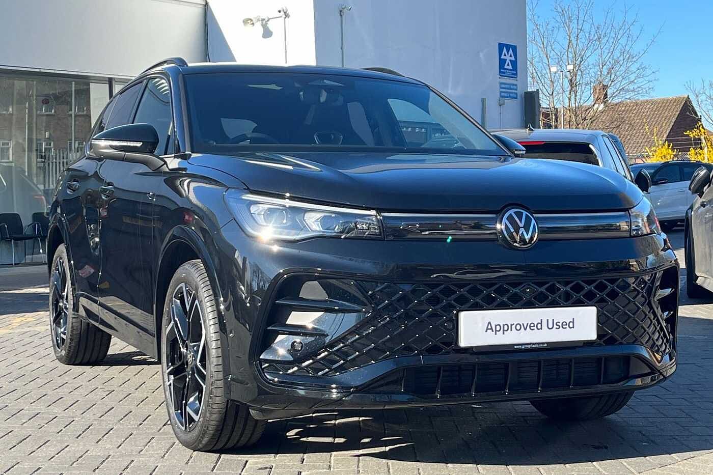 Volkswagen Tiguan 2.0 TDI R-Line SUV 5dr Diesel DSG Euro 6 (s/s) (150 ps)