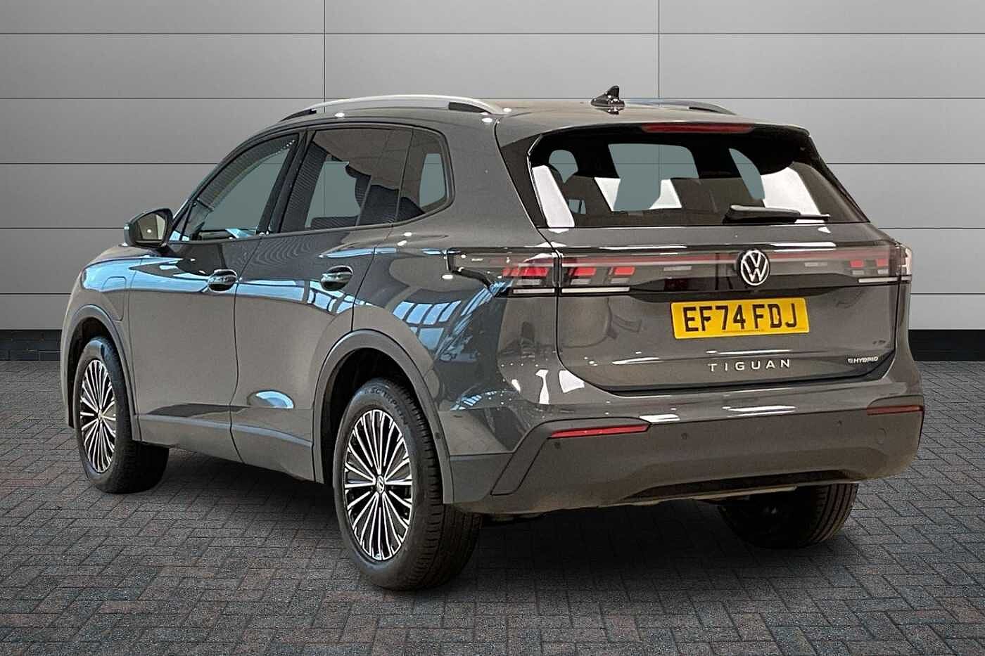 Volkswagen Tiguan 1.5 TSI eHybrid 19.7kWh Match SUV 5dr Petrol Plug-in Hybrid DSG Euro 6 (s/s) (20