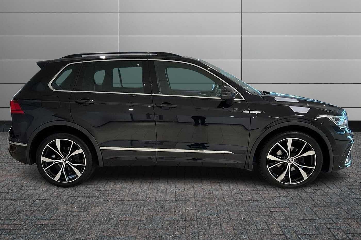 Volkswagen Tiguan 2.0 TDI R-Line SUV 5dr Diesel DSG Euro 6 (s/s) (150 ps)