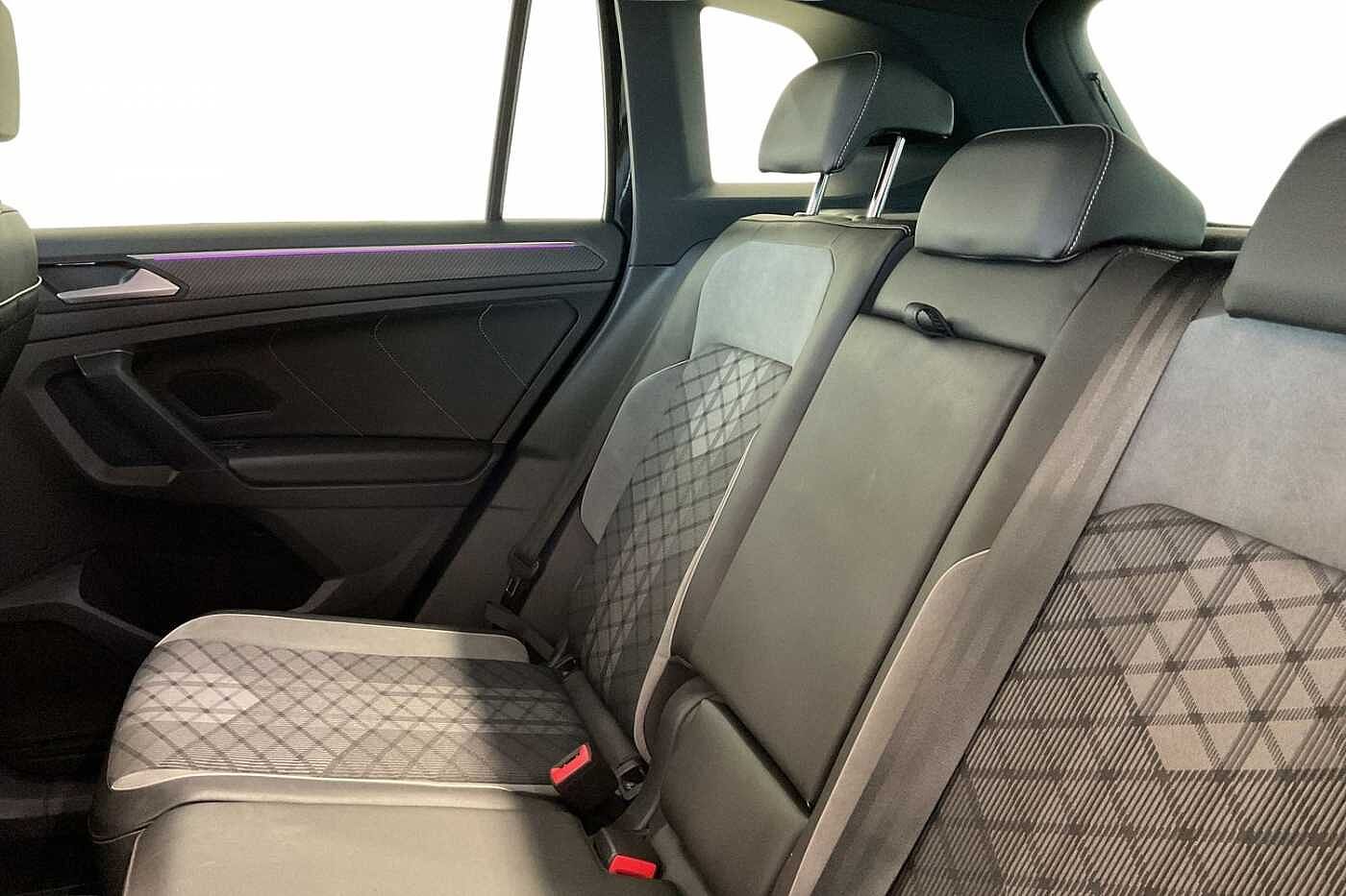 Volkswagen Tiguan 2.0 TDI R-Line SUV 5dr Diesel DSG Euro 6 (s/s) (150 ps)