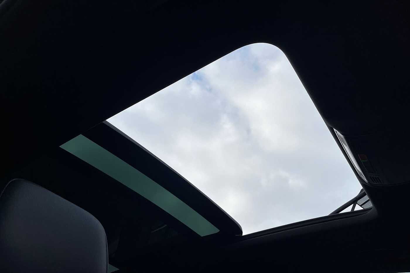 Volkswagen Tiguan Allspace 1.5 TSI EVO R-Line Tech SUV 5dr Petrol DSG 150 ps - PANORAMIC SUNROOF,HEATED SEA