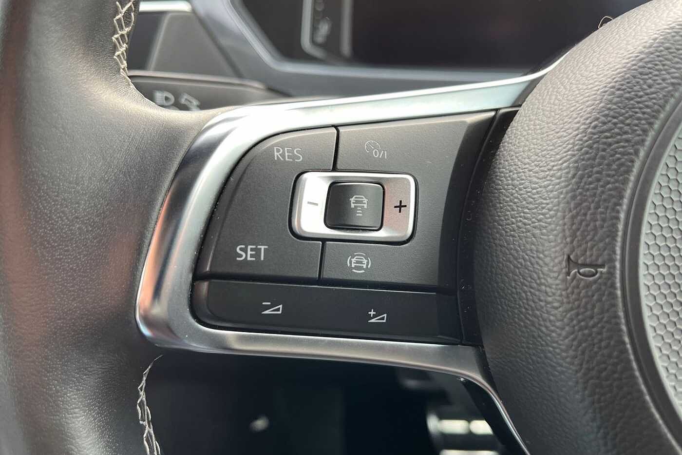 Volkswagen Tiguan Allspace 1.5 TSI EVO R-Line Tech SUV 5dr Petrol DSG 150 ps - PANORAMIC SUNROOF,HEATED SEA