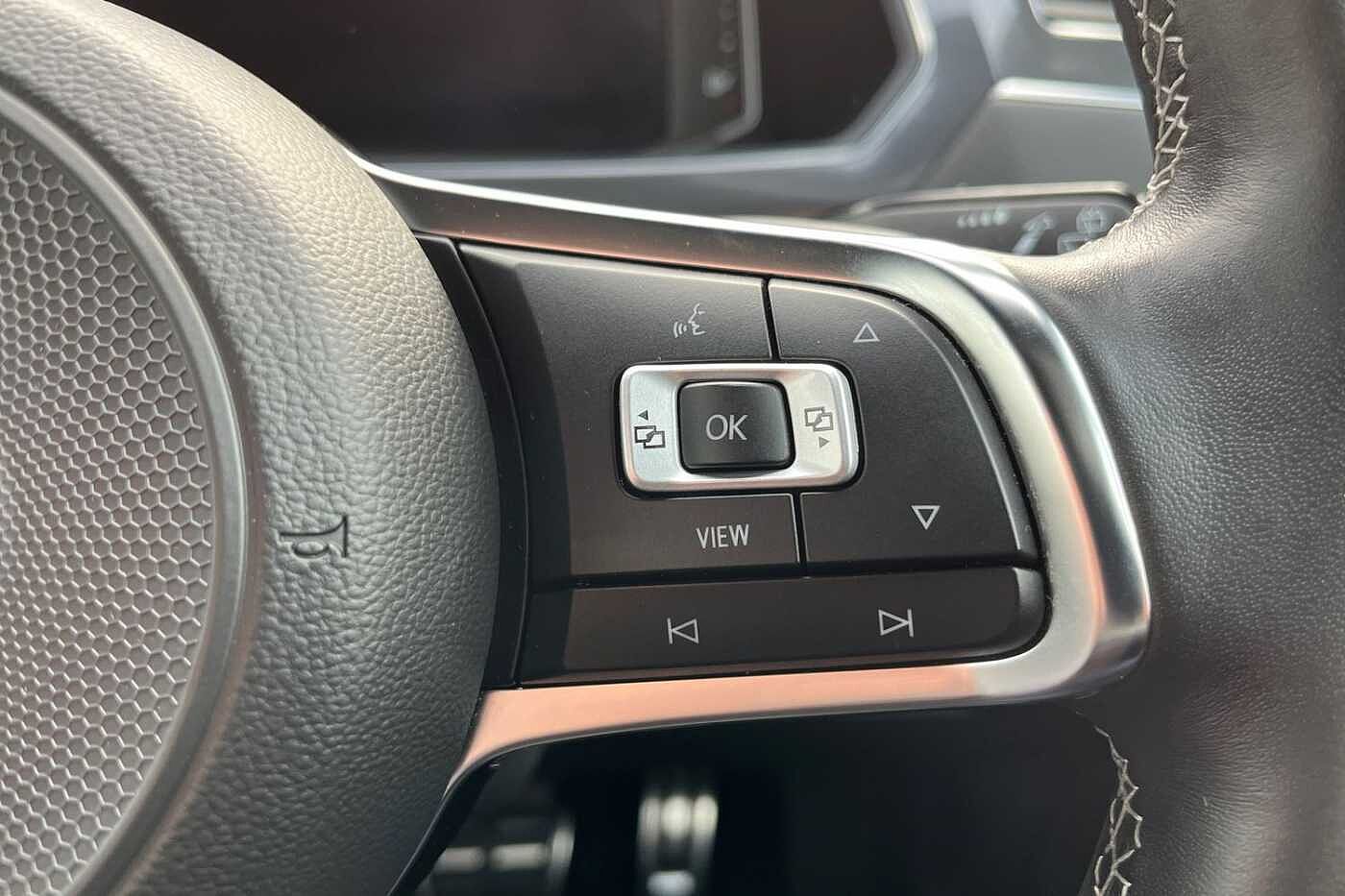 Volkswagen Tiguan Allspace 1.5 TSI EVO R-Line Tech SUV 5dr Petrol DSG 150 ps - PANORAMIC SUNROOF,HEATED SEA