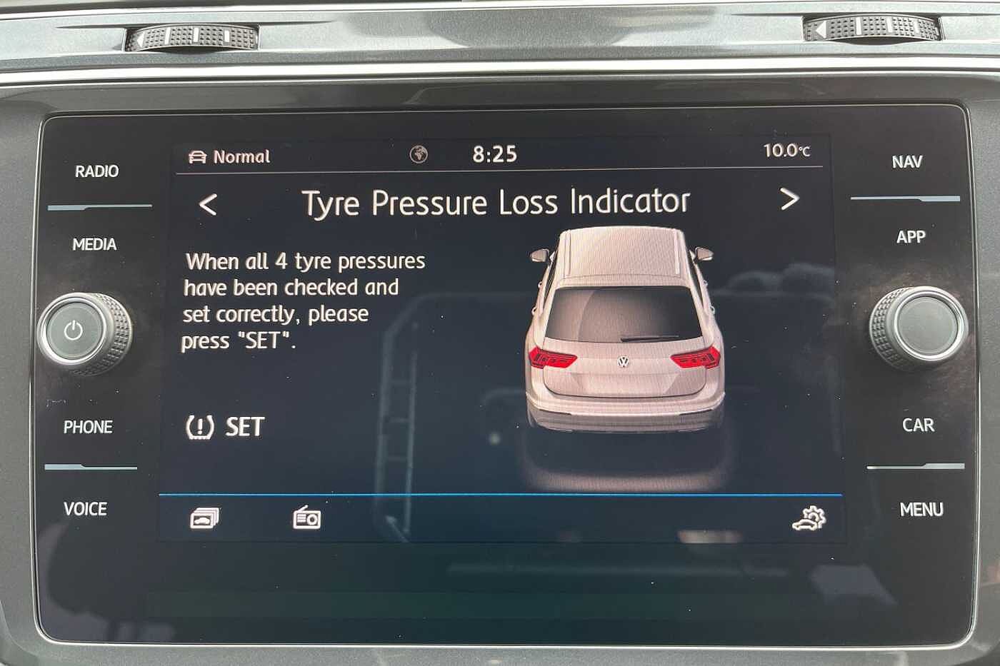 Volkswagen Tiguan Allspace 1.5 TSI EVO R-Line Tech SUV 5dr Petrol DSG 150 ps - PANORAMIC SUNROOF,HEATED SEA