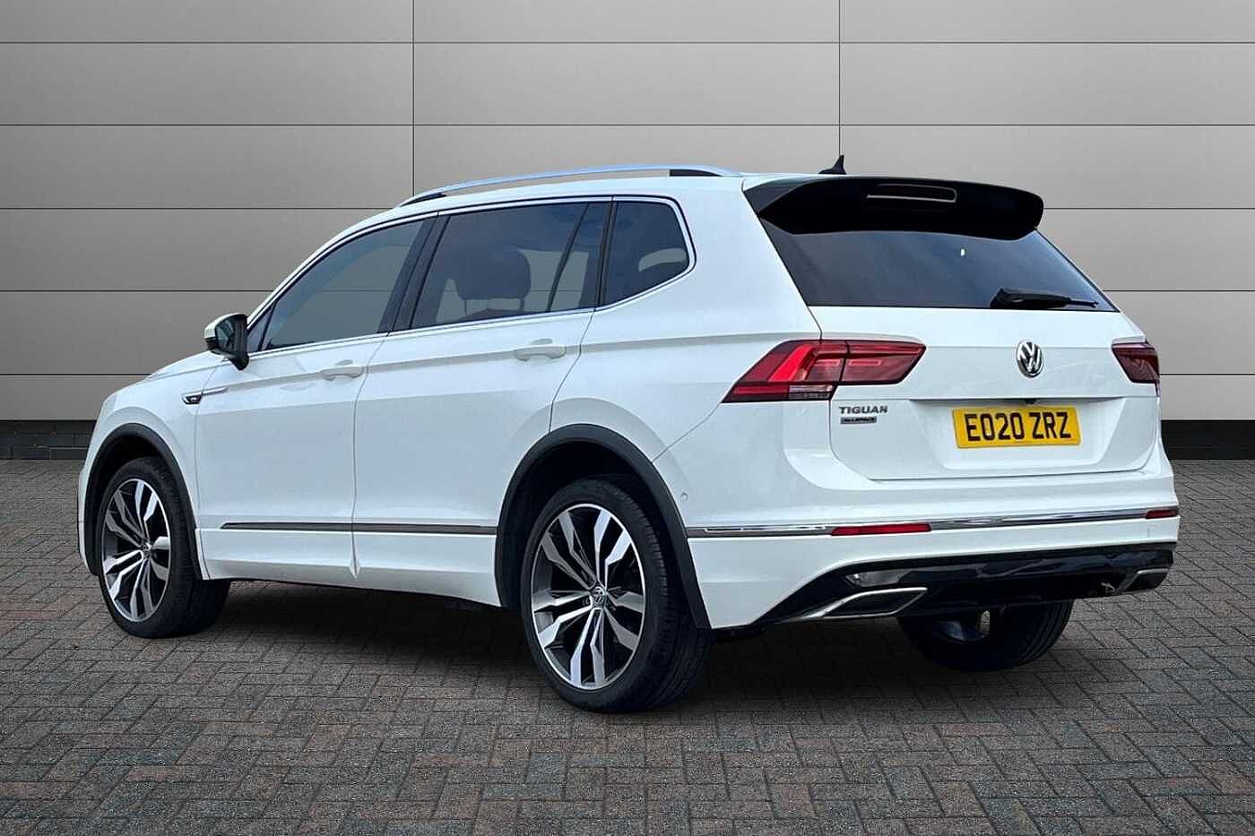 Volkswagen Tiguan Allspace 1.5 TSI EVO R-Line Tech SUV 5dr Petrol DSG 150 ps - PANORAMIC SUNROOF,HEATED SEA
