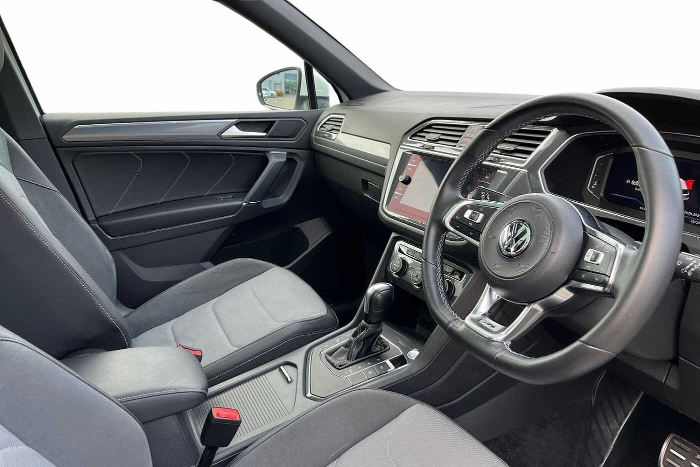 Volkswagen Tiguan Allspace 1.5 TSI EVO R-Line Tech SUV 5dr Petrol DSG 150 ps - PANORAMIC SUNROOF,HEATED SEA