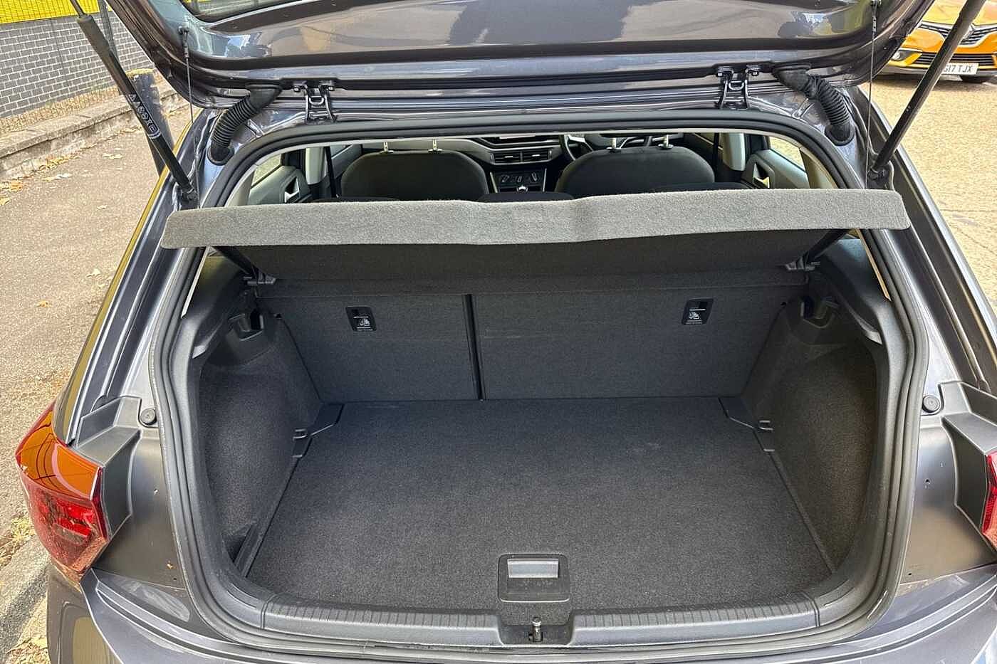 Volkswagen Polo 1.0 TSI Life Hatchback 5dr Petrol DSG Euro 6 (s/s) (95 ps)