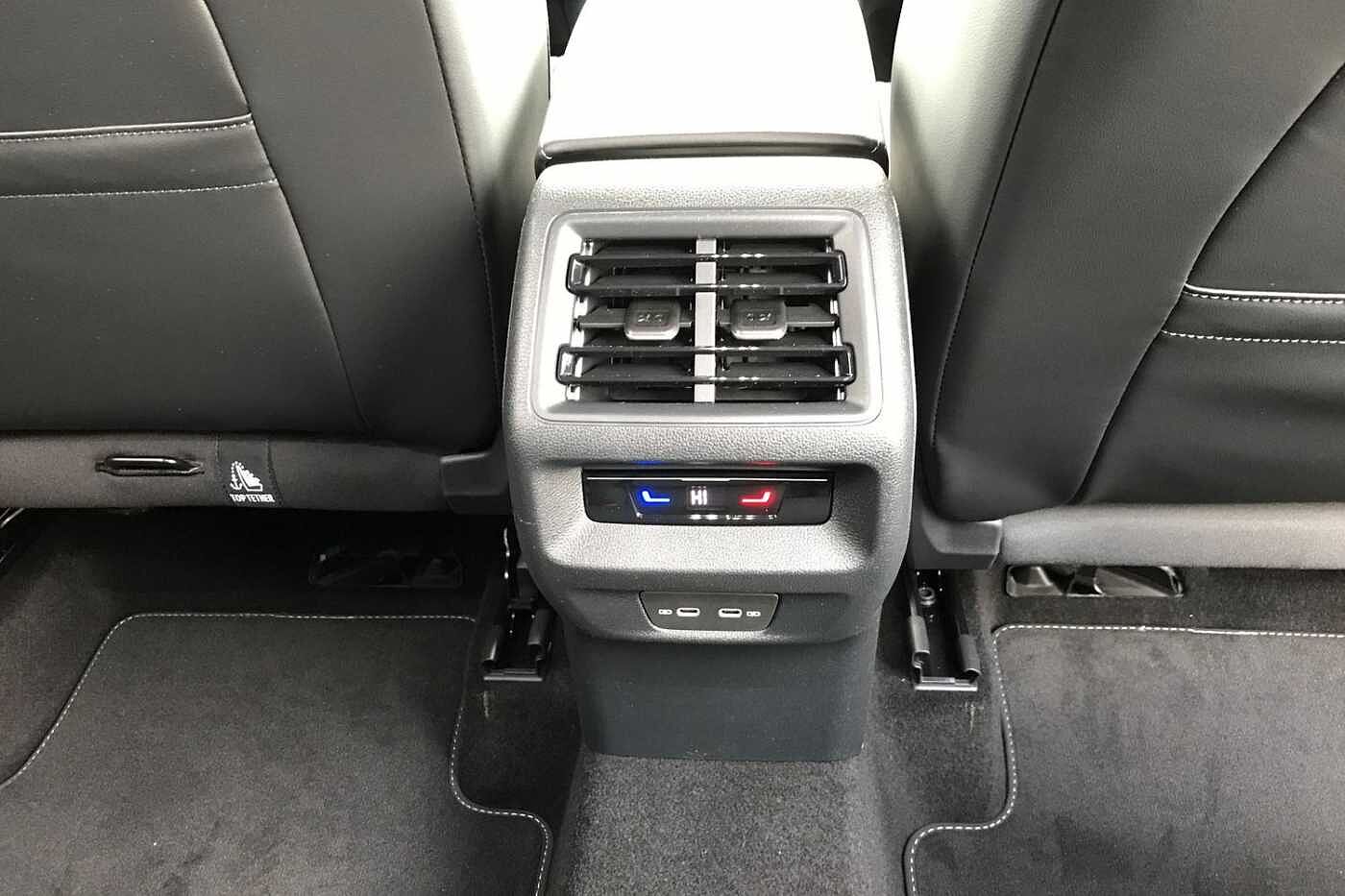 Volkswagen Tiguan 2.0 TDI R-Line SUV 5dr Diesel DSG Euro 6 (s/s) (150 ps)