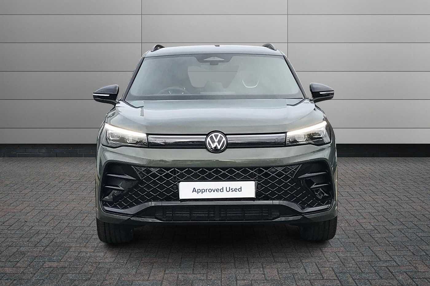 Volkswagen Tiguan 2.0 TDI R-Line SUV 5dr Diesel DSG Euro 6 (s/s) (150 ps)